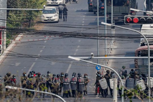 Ευρεία επιχείρηση καταστολής στη Μιανμάρ, απομακρύνθηκε ο πρέσβης στον ΟΗΕ