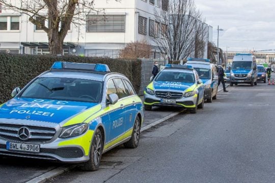 Έκρηξη επιστολής-βόμβα με τρεις τραυματίες σε σουπερμάρκετ της Γερμανίας