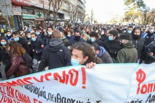 Αντιδρούν ακόμα και πρώην υπουργοί