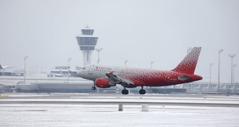 Επείγουσα προσγείωση Boeing 777 στη Μόσχα