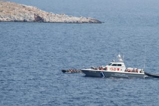 Ναυάγιο με νεκρούς πρόσφυγες στη Σάμο