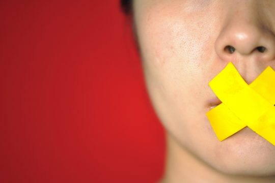 «Σπάμε τη Σιωπή» από την «Πρωτοβουλία Γυναικών Πειραιά»