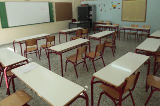 Χιονοστιβάδα απεργίας-αποχής παγώνει το ΥΠΑΙΘ