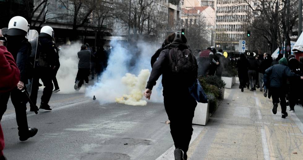 Κυβερνητική δυσανεξία στις διαμαρτυρίες: Διέλυσαν σε λίγα λεπτά τη συγκέντρωση για Κουφοντίνα
