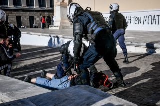 Προς την ακροδεξιά δυστοπία