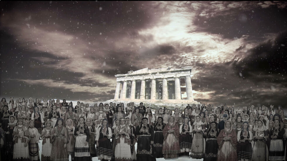 H δουλεία καλά κρατεί…
