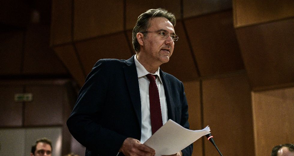 Κύριε Γεωργιάδη, ψηφίσατε φωτογραφικό νόμο για τον Κουφοντίνα, όχι για τον Μιχαλολιάκο