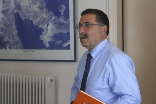 Αλλαγή καθεστώτος (2)