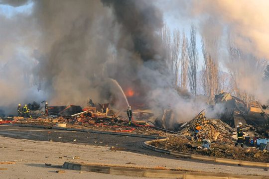 Εκρηξη-μυστήριο ισοπέδωσε το ξενοδοχείο «Τσάμης» στην Καστοριά