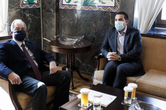 Τσίπρας προς Τασούλα: Απαράδεκτες πρακτικές στο κοινοβούλιο