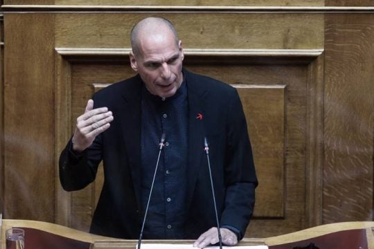 Βαρουφάκης: Τολμάτε να μιλάτε για ποιότητα της Δημοκρατίας;
