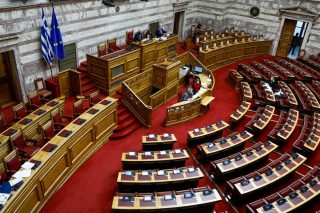 Δριμεία κριτική για ΕΡΤ, ΜΜΕ και κακοκαιρία