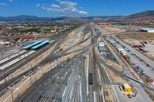 ΕΡΓΟΣΕ: Υπογραφή σύμβασης έργου αναβάθμισης σιδηροδρομικού άξονα
