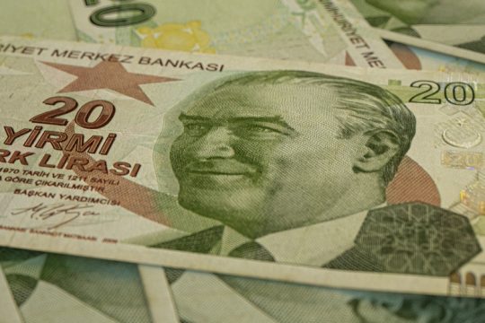 Θηριώδη επιτόκια στην Τουρκία