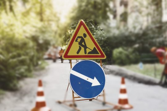 «Διάτρητο» σε κρίσιμες διατάξεις το νομοσχέδιο των… εργολάβων
