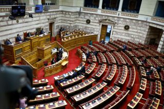 Μίνι νομοσχέδιο η τροπολογία για επιμελητήρια και κοινωνικούς συνεταιρισμούς