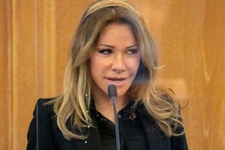 Παζάρια για τις μετοχές της Reggeborgh στη ΓΕΚ ΤΕΡΝΑ