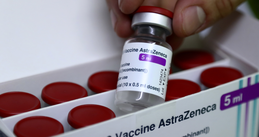 Αγριεύει η αντιπαράθεση Ε.Ε. – AstraZeneca