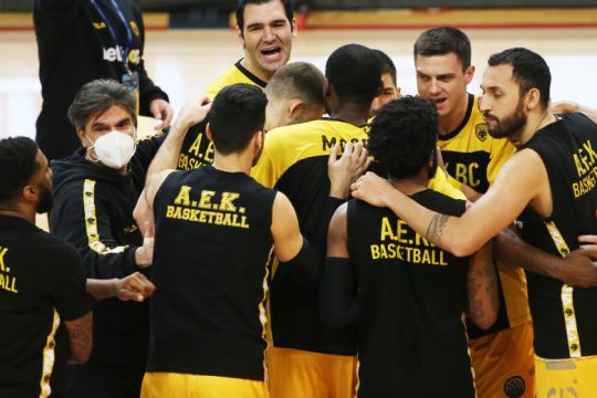 Με 374 διαφορετικές πεντάδες!
