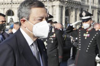 O Μάριο Ντράγκι και η μεταδημοκρατία