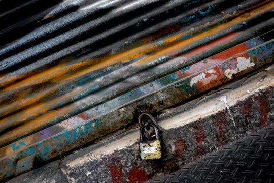 «Αιμορραγούν» οι εξαγωγικές επιχειρήσεις από τον πόλεμο στο Ιράν