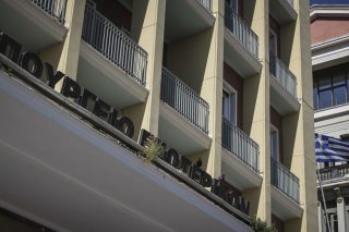 Ρύθμιση οφειλών στους δήμους: Καθορίστηκαν οι δικαιούχοι, παραμένει στα «χαρτιά»