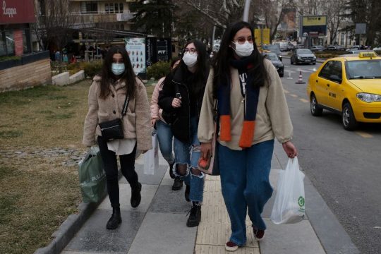 Σήμα κινδύνου εκπέμπει η τουρκική οικονομία, σφυρίζει αδιάφορα ο Ερντογάν