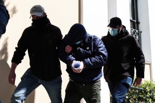 Απολογείται ο 58χρονος κατηγορούμενος για το ριφιφί σε θυρίδες τραπεζών
