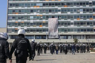 Διαφοροποίηση τριών πρυτάνεων