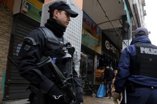 «Κρατούσαν τα όπλα τους μπροστά σε 8χρονα κορίτσια»