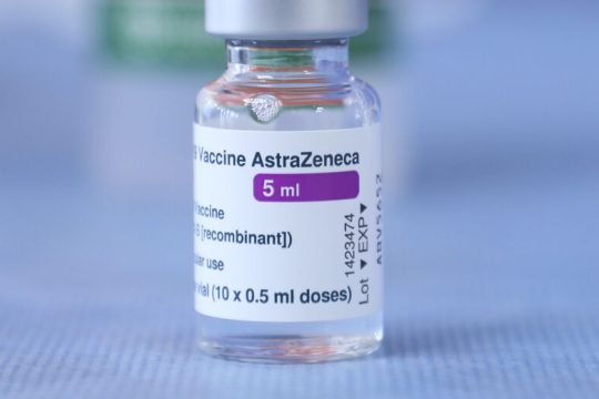 Μερική αναστολή χρήσης AstraZeneca στη Γερμανία