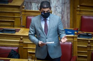Ούτε νήπια δεν τρώνε το παραμύθι