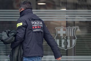 Μεγάλα καράβια, μεγάλες φουρτούνες