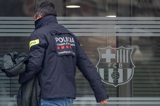 Μεγάλα καράβια, μεγάλες φουρτούνες