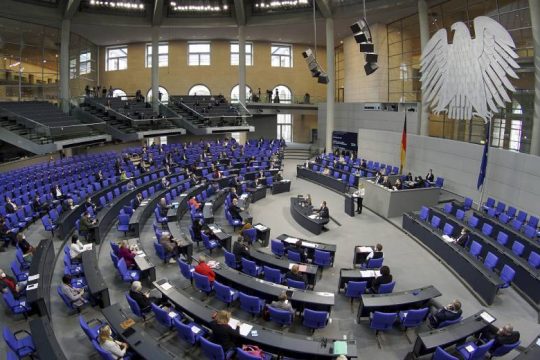 Οι Πράσινοι στη Γερμανία επαναφέρουν κατοχικό δάνειο και χρηματικές αποζημιώσεις