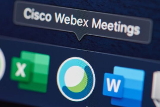 Δεν δίνει στοιχεία χρηστών σε τρίτους λέει η Cisco