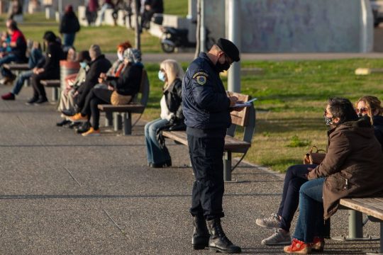 «Κρας τεστ» για τα μέτρα το Σαββατοκύριακο