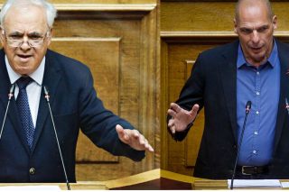Μετωπική Βαρουφάκη – Δραγασάκη για τον ΟΠΑΠ