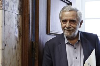 Χρυσοχοΐδης στηρίζει Δρίτσα