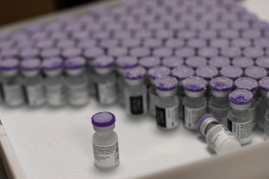 Η αλληλεγγύη στην Ε.Ε. πάει περίπατο για τα εμβόλια-Η Κομισιόν δεν έχει απαντήσεις