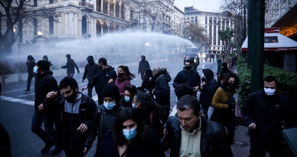 Άγρια καταστολή στην συγκέντρωση για τον Κουφοντίνα