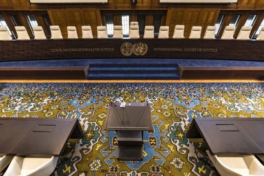 Δικαστική «αναμέτρηση» για το κράτος δικαίου
