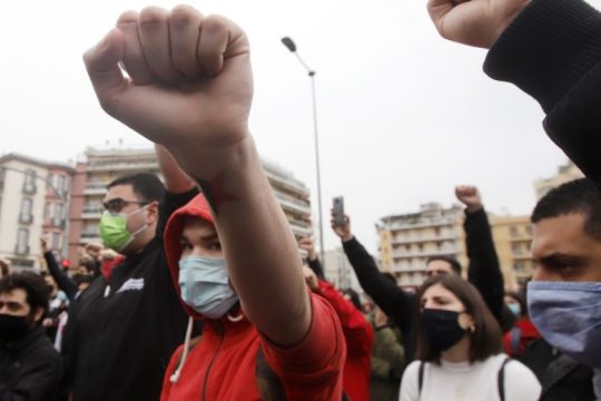 Θεσσαλονίκη: Δεν υποστέλλουν την σημαία των αγώνων οι φοιτητές