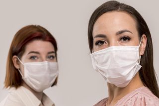 Τα λοκντάουν πλήττουν περισσότερο τις γυναίκες