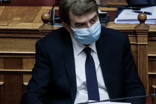 Στην αγκαλιά του Χρυσοχοΐδη το ΤΑΧΔΙΚ