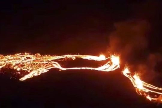 Η Ισλανδία σταματά τις πτήσεις μετά από ηφαιστειακή έκρηξη [ Βίντεο ]