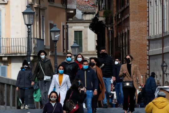 Σε νέο lockdown μπαίνει η Ιταλία μέχρι το Καθολικό Πάσχα
