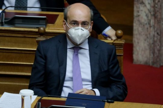 Παραίτηση Χατζηδάκη ζητούν οι δικηγορικοί σύλλογοι