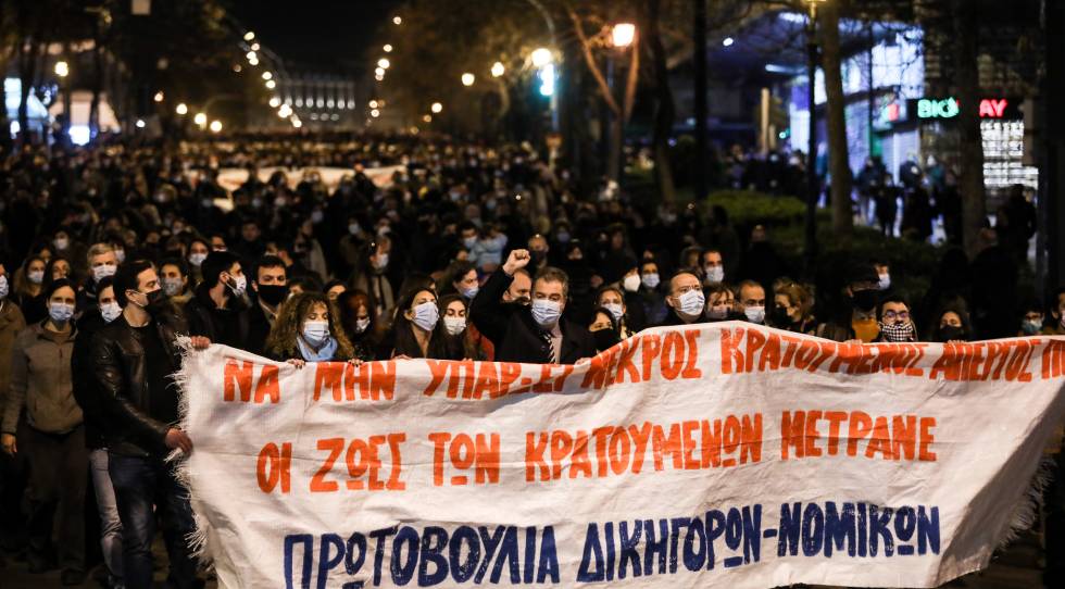 Η κυβέρνηση κωφεύει, η αλληλεγγύη περισσεύει