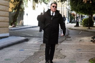 Μαινόμενος ο Κούγιας κατά πάντων